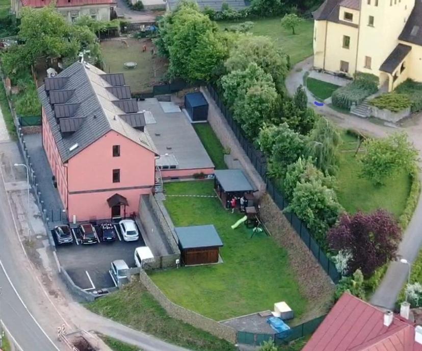 Apartmanovy Dum Sklipek Trutnov Luaran gambar