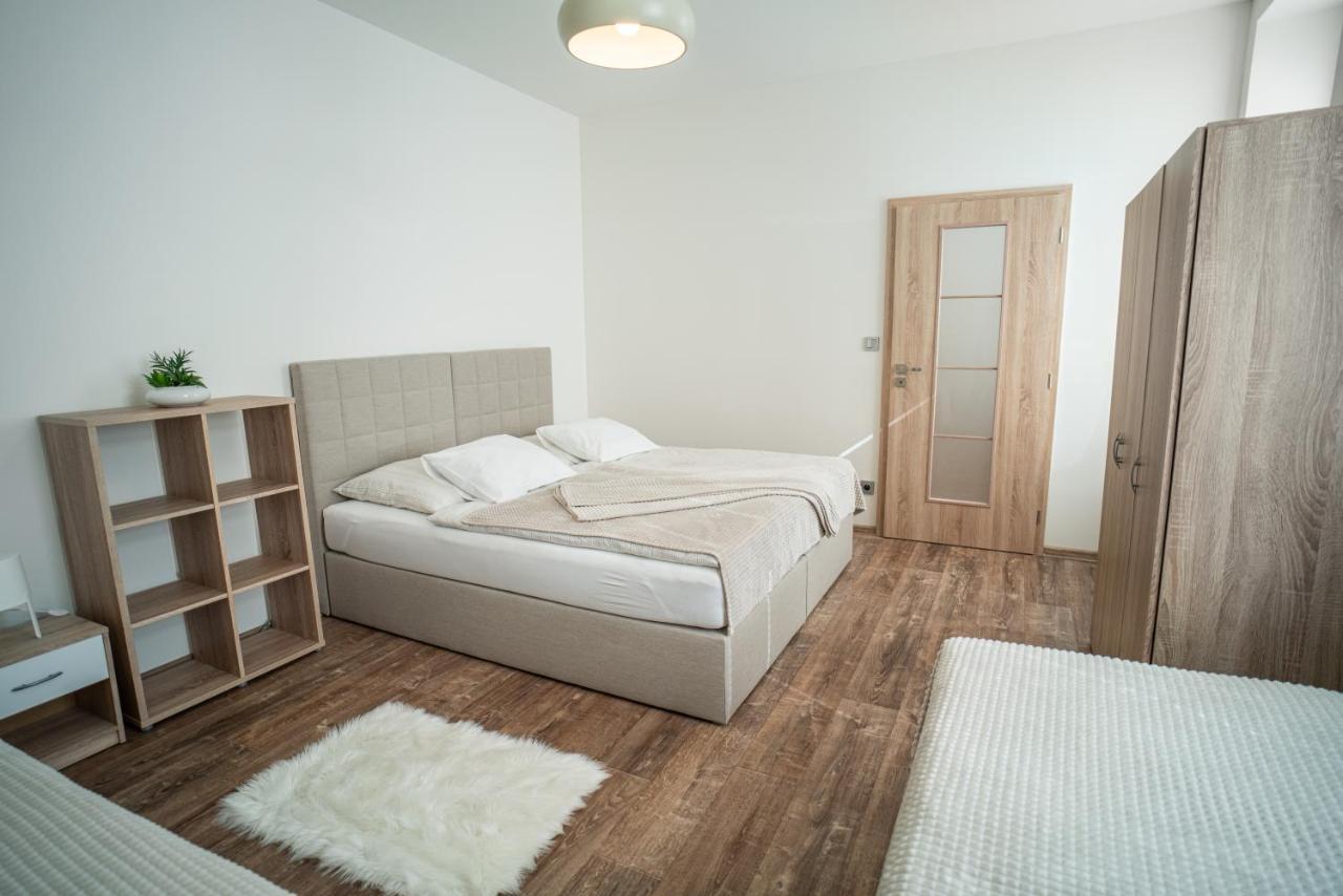 Apartmanovy Dum Sklipek Trutnov Luaran gambar