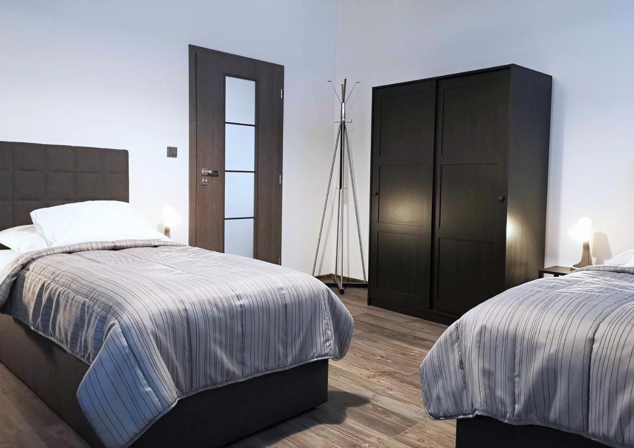 Apartmanovy Dum Sklipek Trutnov Luaran gambar