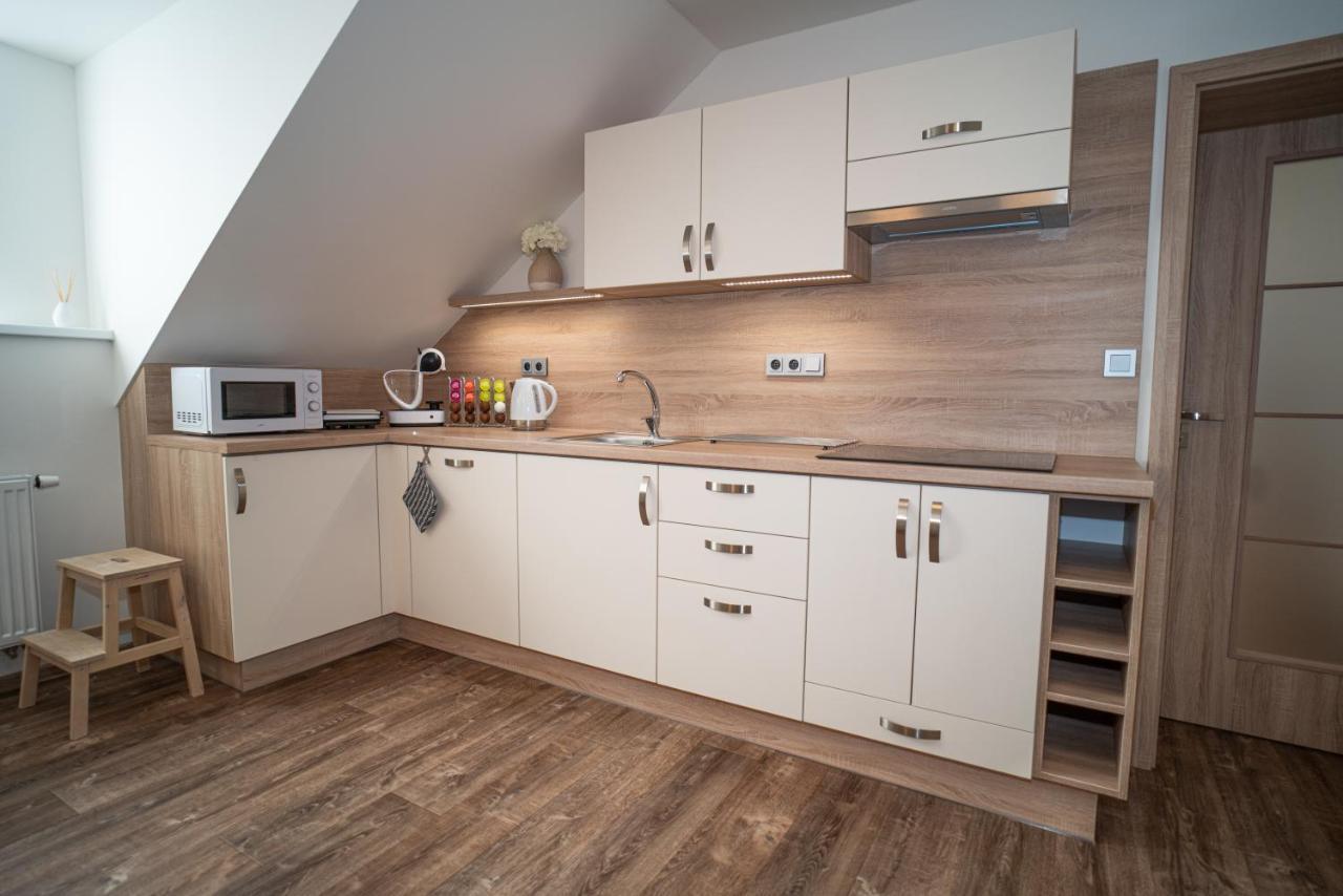 Apartmanovy Dum Sklipek Trutnov Luaran gambar
