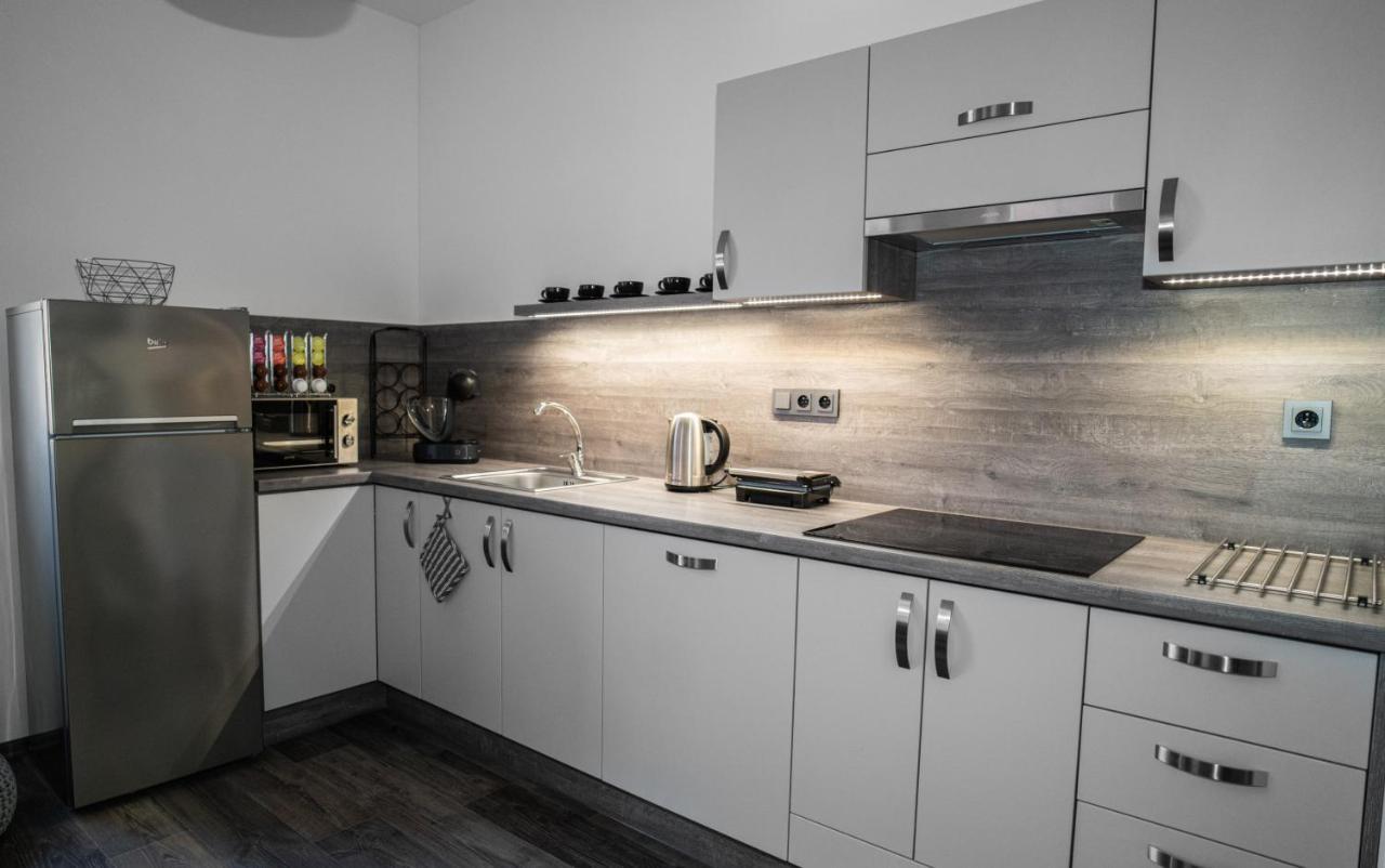 Apartmanovy Dum Sklipek Trutnov Luaran gambar
