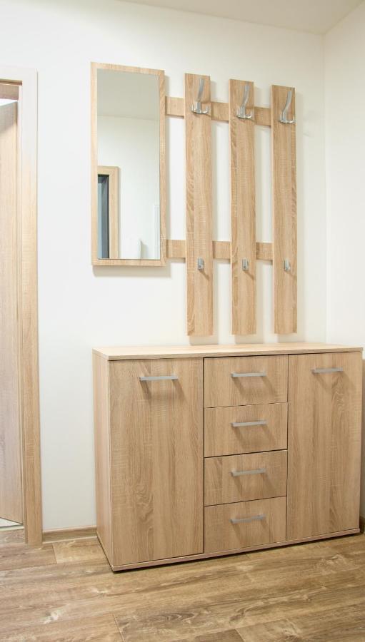 Apartmanovy Dum Sklipek Trutnov Luaran gambar