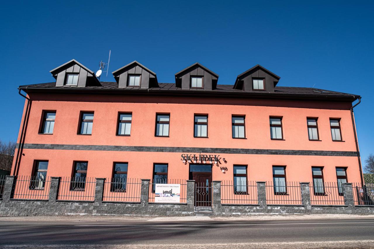 Apartmanovy Dum Sklipek Trutnov Luaran gambar