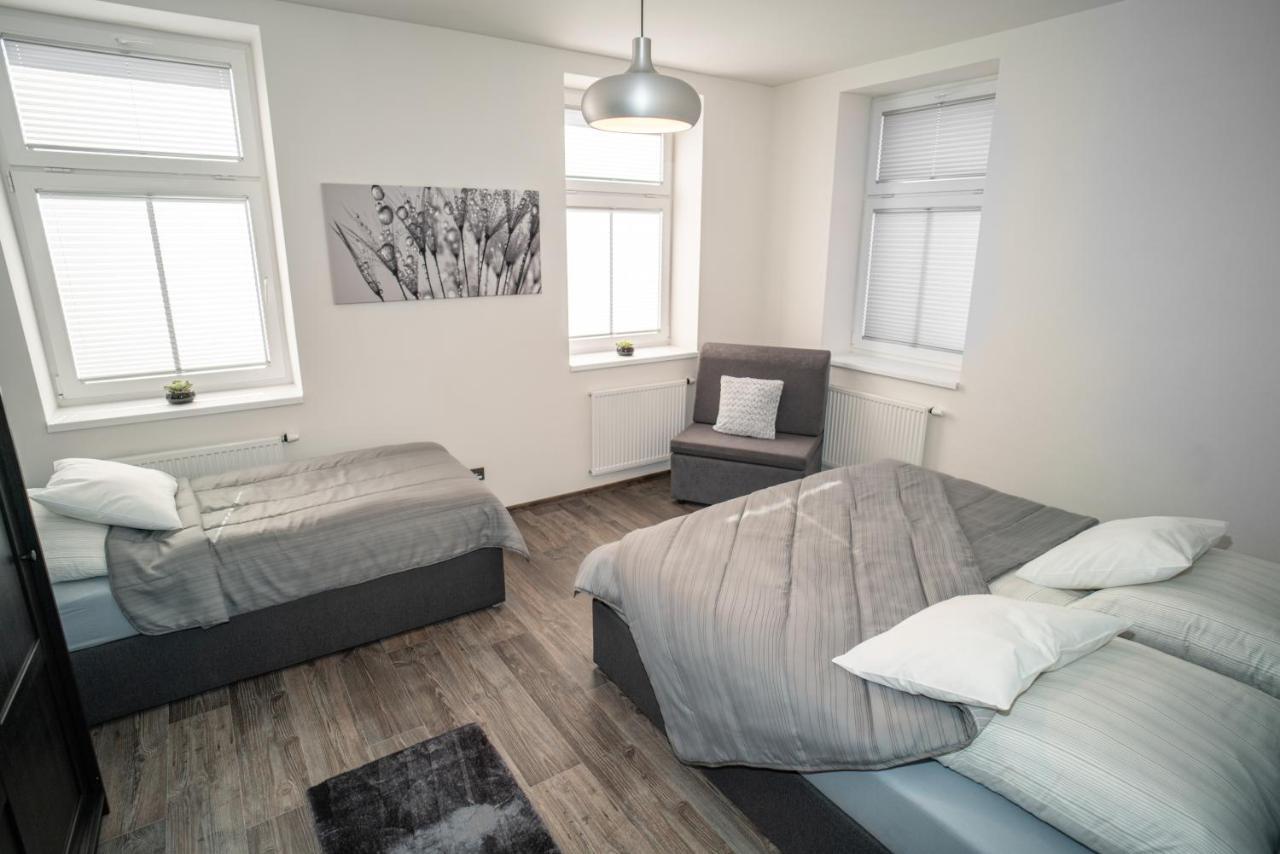 Apartmanovy Dum Sklipek Trutnov Luaran gambar
