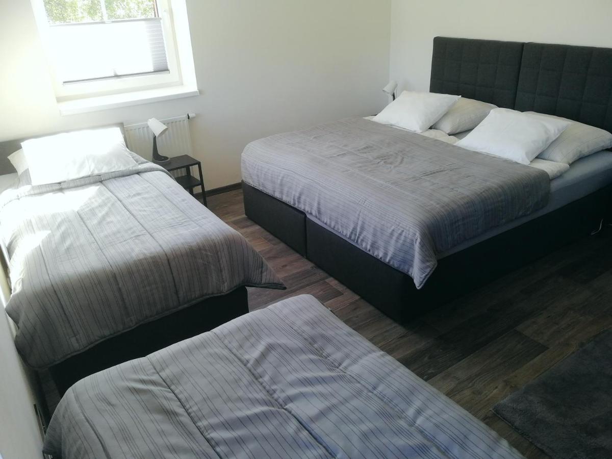 Apartmanovy Dum Sklipek Trutnov Luaran gambar